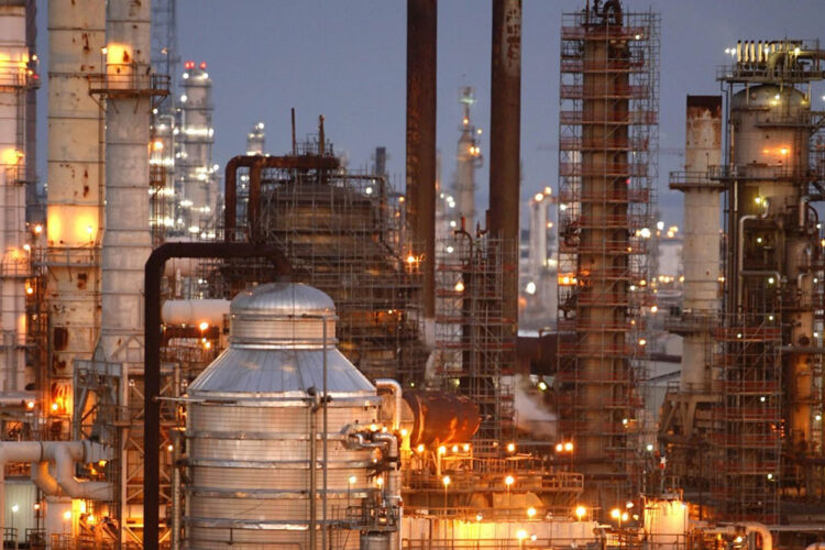 Indian Petrochemical Industry Opposes Free Trade Agreement with Oman