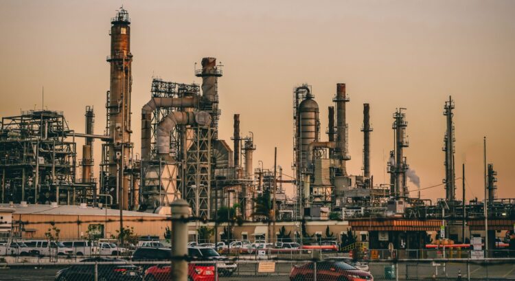 Government Refineries To Invest INR1.2 Trn This Year