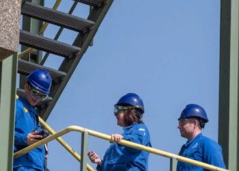 Solvay licenses hydrogen peroxide process technology to North Huajin Refining