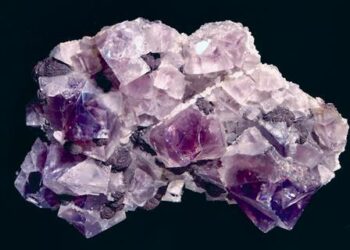 Fluorspar to fluorine chemical without going via unsafe hydrogen fluoride