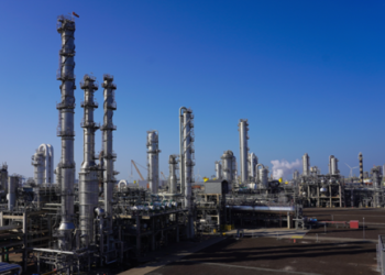 Closure announcement of LyondellBasell/Covestro and Tronox chemical plants ‘tough day for the port’: Port of Rotterdam