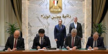 Egypt signs key contracts for phase 1 of Red Sea petrochemicals complex