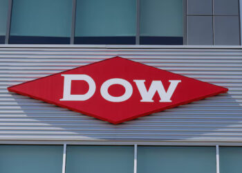 Dow to close three European chemical plants, cut 800 jobs