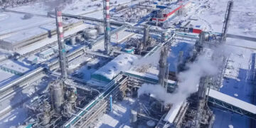 Expansive winter storm threatens power, logistics across major U.S. Chemical hubs