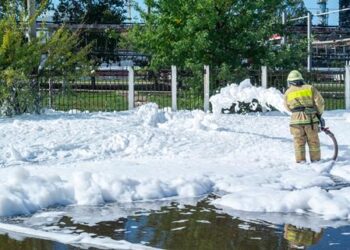 Probing PFAS regulations within the UK and EU