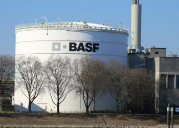 BASF Reports 2025 Earnings Decline as China Site Ramps Up, Outlines 2026 Outlook