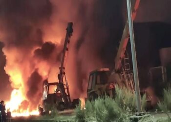 Maharashtra: Fire breaks out at chemical factory in Ambernath MIDC, close by village evacuated and no one injured