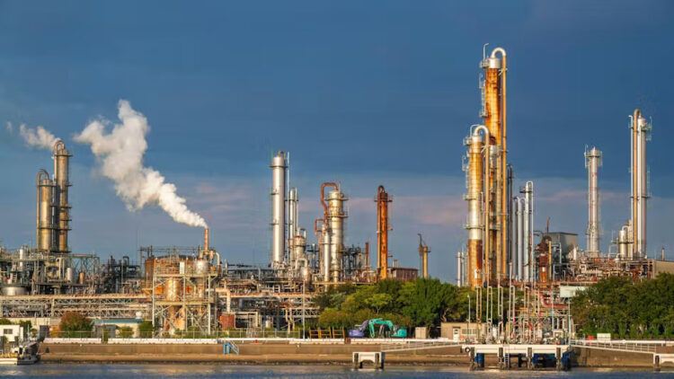 Japan’s Ethylene Industry Faces Record Low Operating Rate Amid Supply Concerns