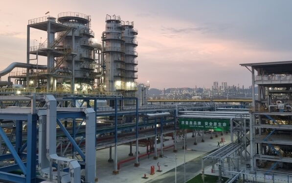 Fuhua-Evonik hydrogen peroxide megaplant begins manufacturing in China