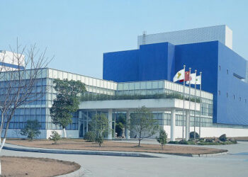 Sumitomo Bakelite to expand China semiconductor materials capacity by 30% as AI demand surges
